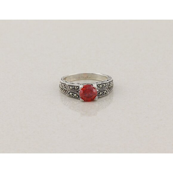 Sterling Silver Red Cubic Zirconia Marcasite Ring Size 8 - Picture 9 of 9
